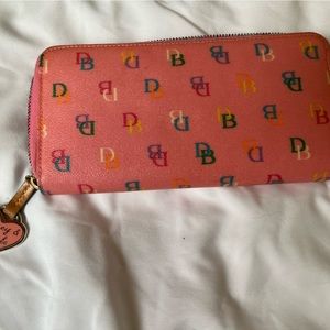 Dooney Bourke zippered wallet